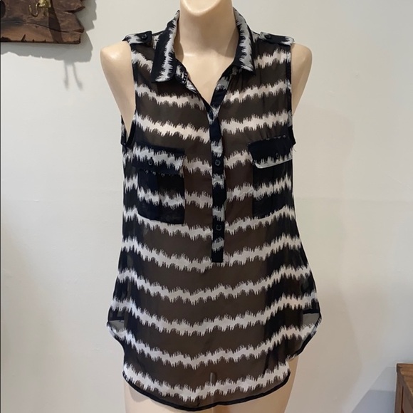 Old navy studio black & white collared top - Picture 1 of 5